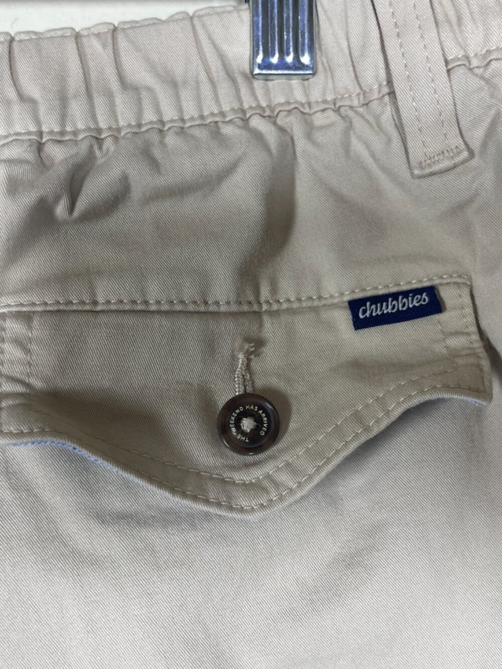 Chubbies The Weekend Has Arrived Khaki Shorts 5.5” Inseam Men's M Tan Golf! - Picture 4 of 5
